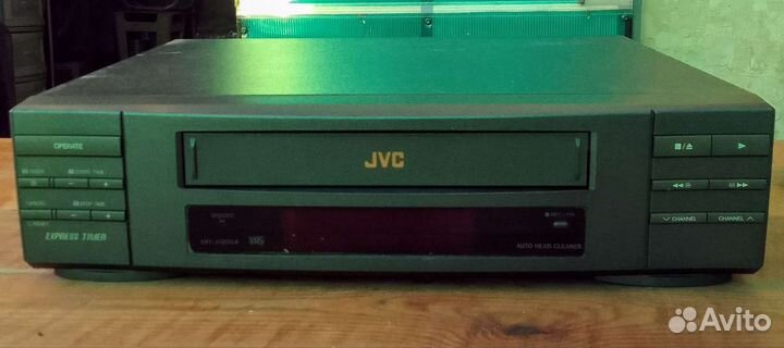 Видеомагнитофон JVC