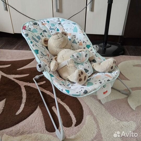 Шезлонг детский fisher price