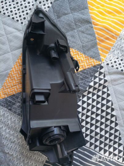 Фара левая и правая Фольксваген Поло 5 одна лампа