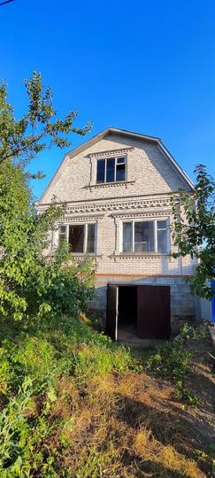 Дом 192,5 м² на участке 7 сот.