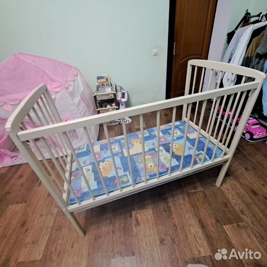 Детская кроватка