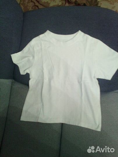 Шорты и майка для физкультуры в отличном состоянии