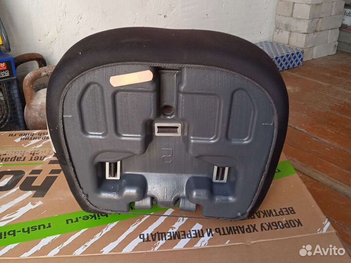 Автомобильное кресло