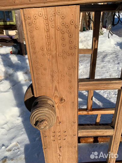 Старинный ткацкий станок