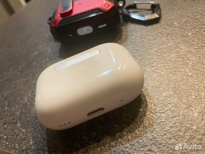 Apple AirPods Pro 2nd Generation белые