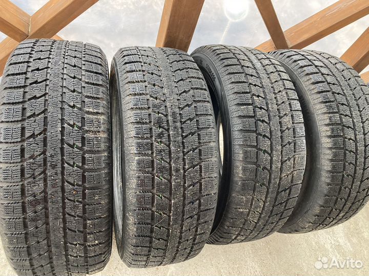 Toyo Observe GSi-5 235/55 R18
