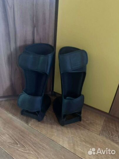 Щитки для тайского бокса