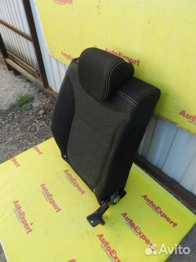 Спинка сиденья заднего правая Kia Soul II 14-19