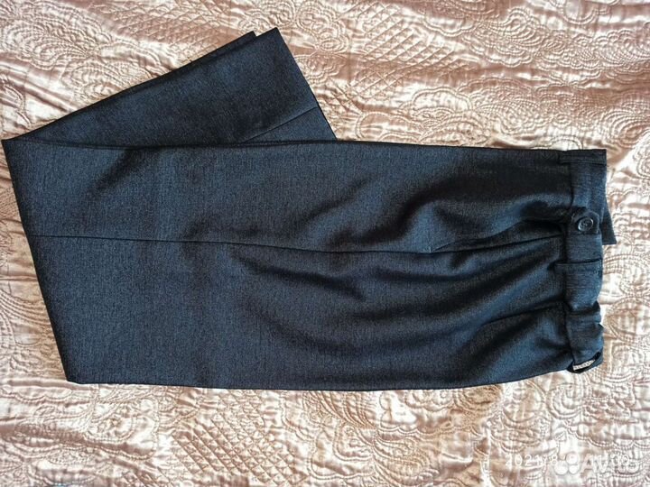 Школьный серый костюм (жилет+брюки) для мальчика р