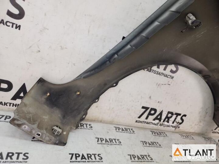 Крыло переднее левое mazda axela