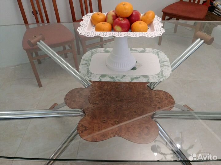 Стол обеденный стекло