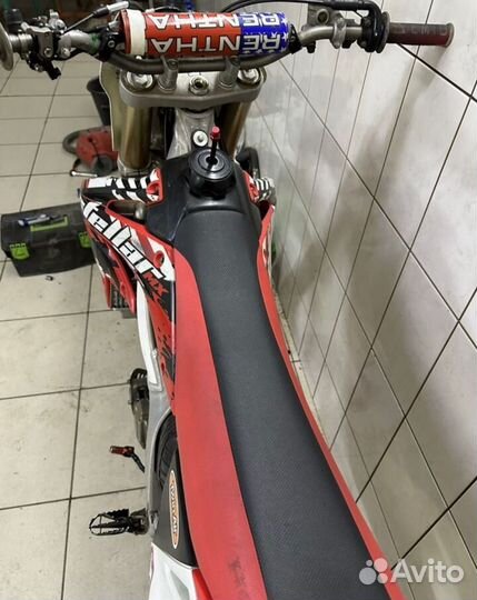 Продается хонда crf250r