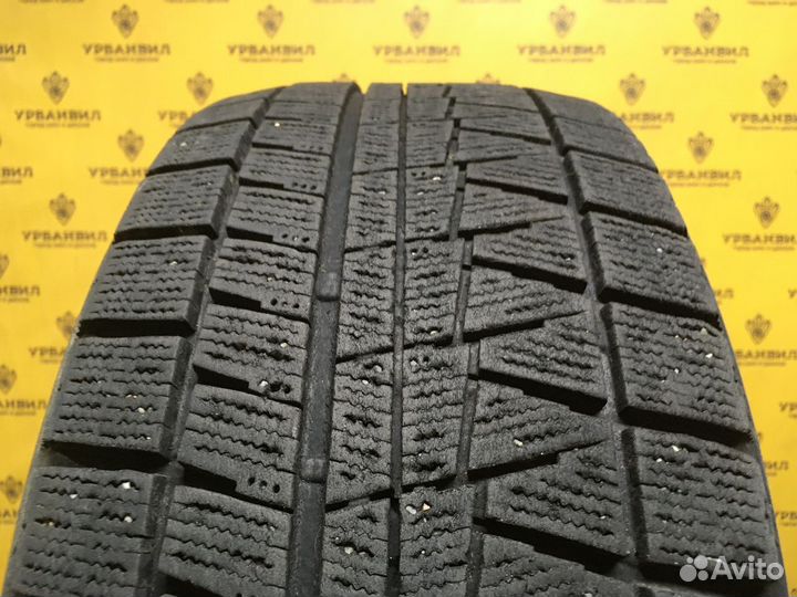 Bridgestone Blizzak Revo GZ 225/50 R17 94Q