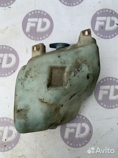 Бачок омывателя volkswagen golf 3