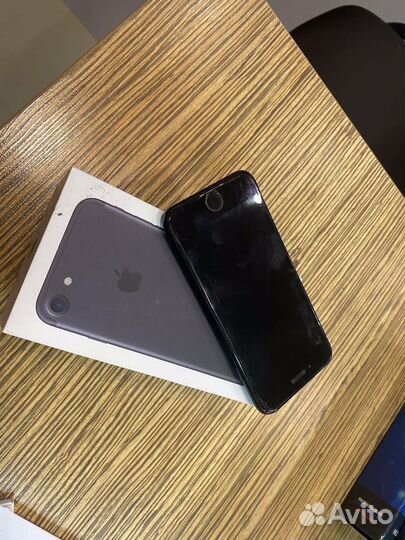 iPhone 7, 128 ГБ