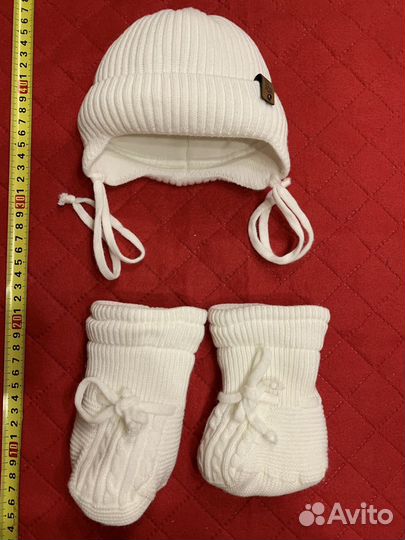 Комплект шапка, пинетки