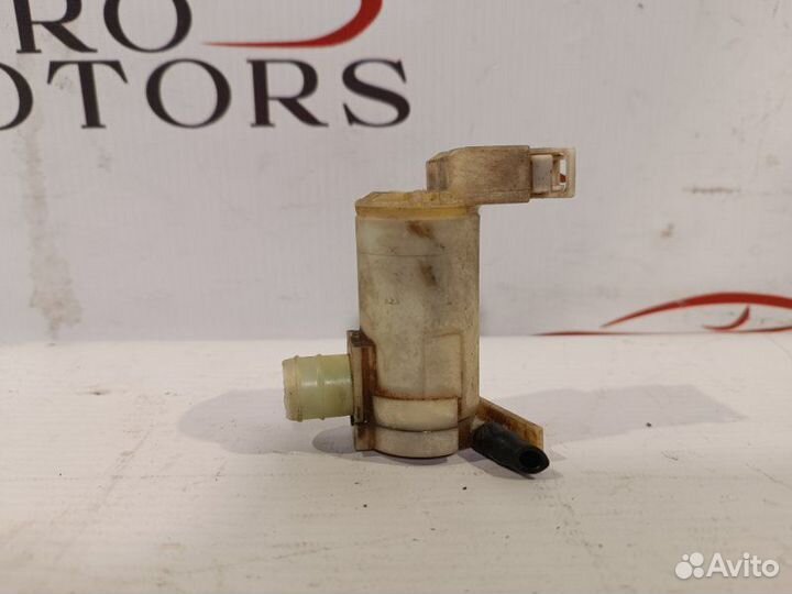 Насос омывателя Nissan Maxima