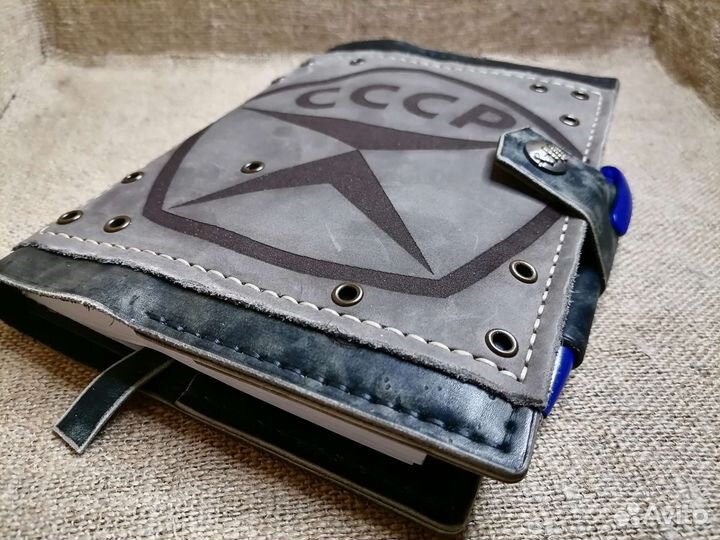 Кожаная обложка для ежедневника