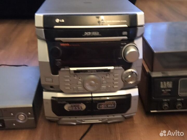 Видеомагнитофон