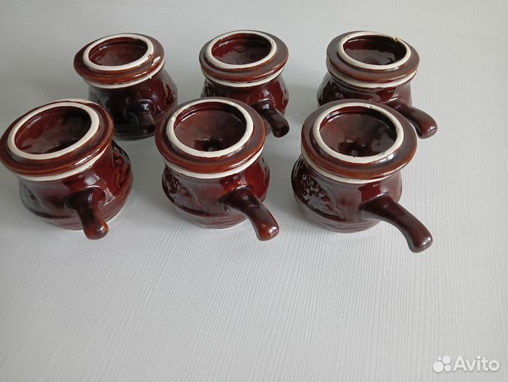 Набор из 6 глиняных кокотниц с ручками и крышками