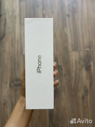 Коробка от iPhone XS