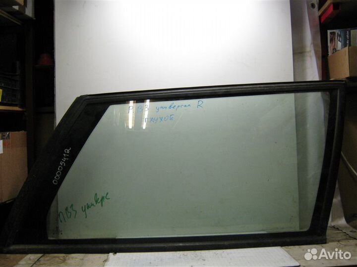 Стекло кузовное глухое правое Volkswagen Passat