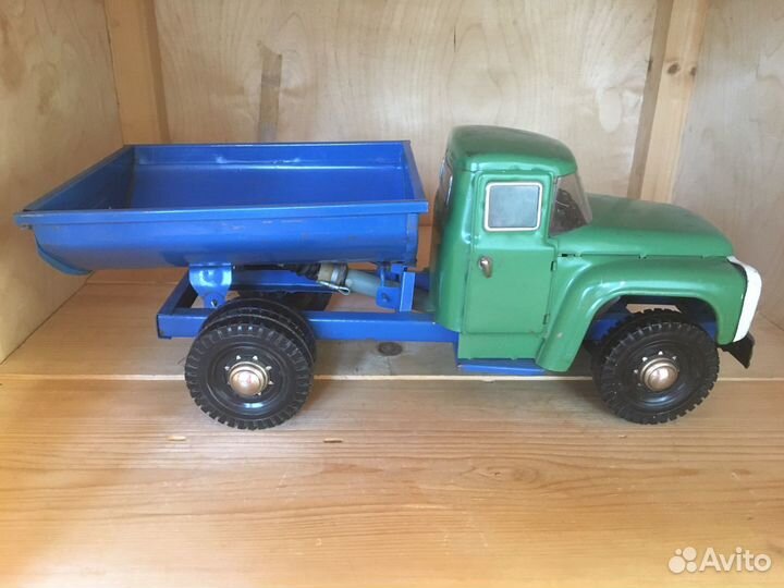 Игрушка машинка СССР