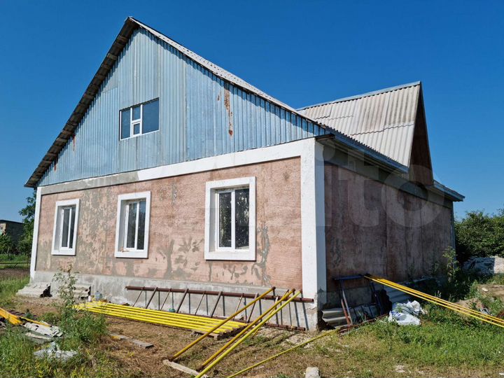 Дом 198 м² на участке 7,5 сот.