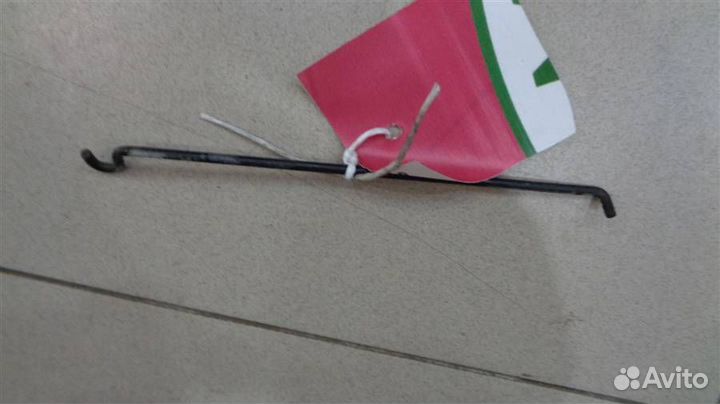 Держатель капота Daihatsu Storia 1998-2000