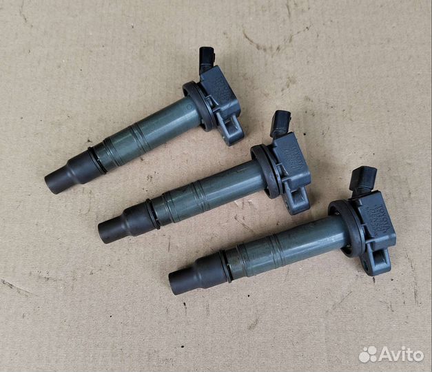 Катушка зажигания Toyota Avensis 2 T250 2003-2008