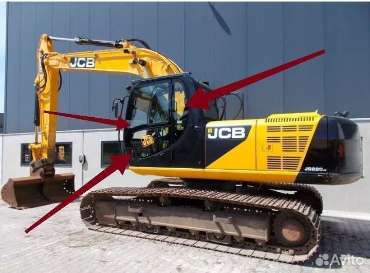 JCB JC 330 2010 стекло лобовое-кузовное