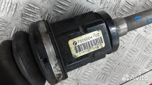 Привод передний правый BMW X5 E53 (UBN21N101)