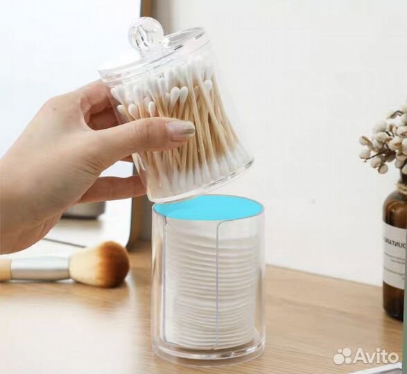 Контейнер для ватных дисков и палочек