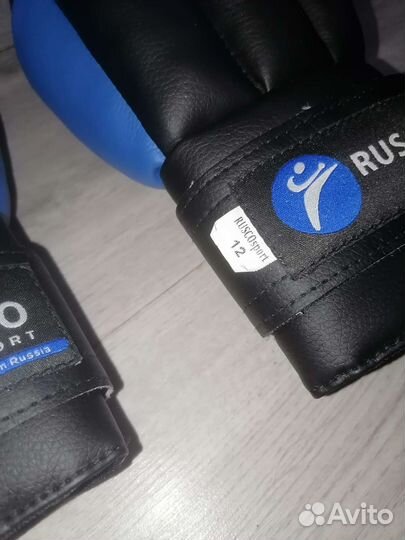 Перчатки для единоборств