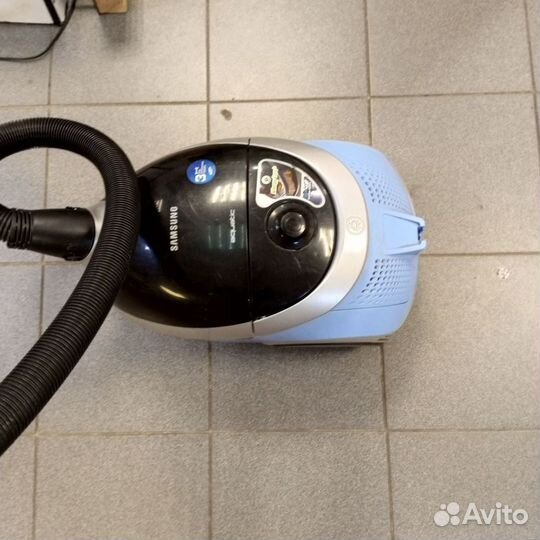 Пылесос с водяным фильтром Samsung SD9420