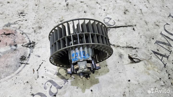 Мотор печки на Mercedes W140 С140