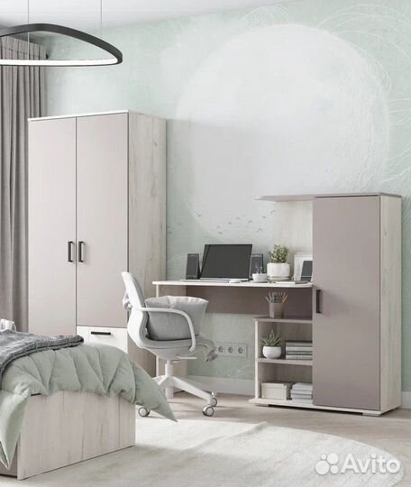 Стол компьютерный. Различные расцветки. В наличии