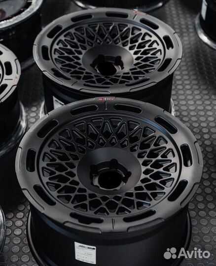 Кованые диски R20 Mercedes