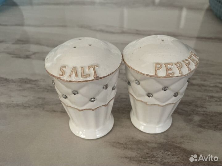 Солонка и перечница