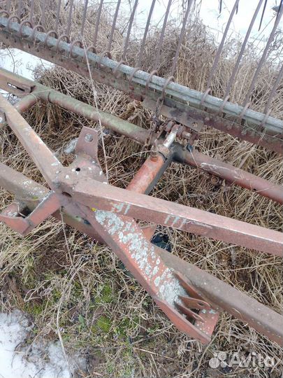 Грабли фронтальные тракторные на колёсах, навесные