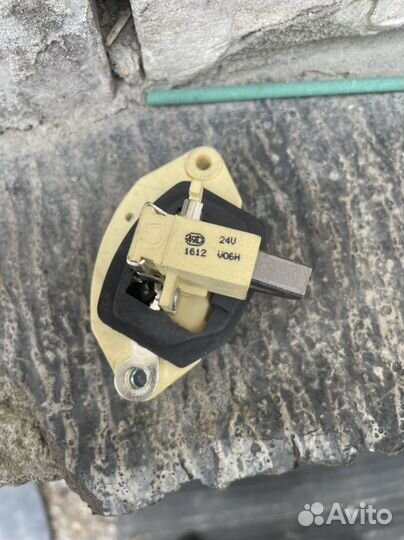 Реле регулятор с щетками мерседес акторс