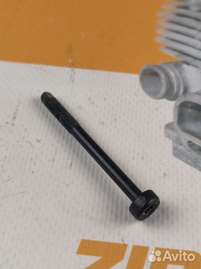 Винт Husqvarna k760 CnB