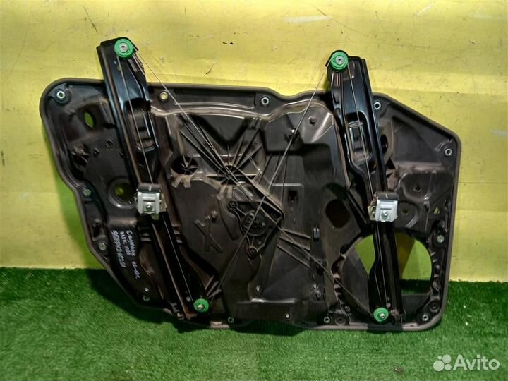 Стеклоподъемник электр. передний правый Porsche