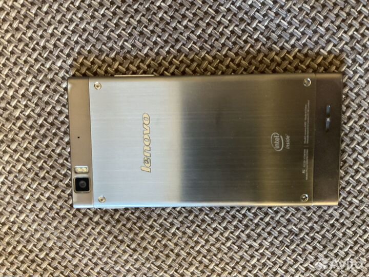 Lenovo K900, 2/16 ГБ