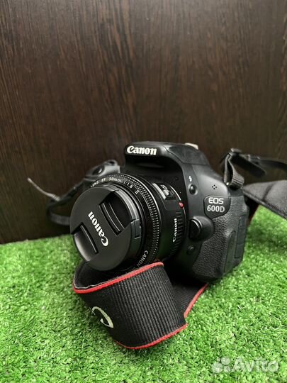 Зеркальный фотоаппарат canon 600d
