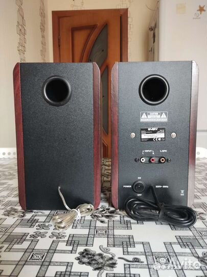 Колонки активные 2.0