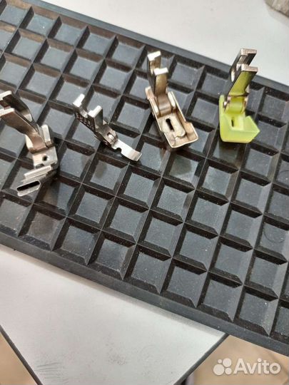 Лапки для швейных машин прошышленных