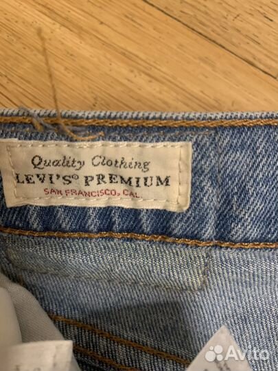 Джинсы levis