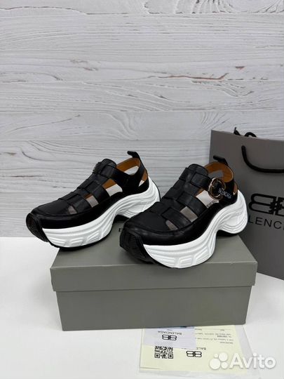 Кроссовки женские Balenciaga