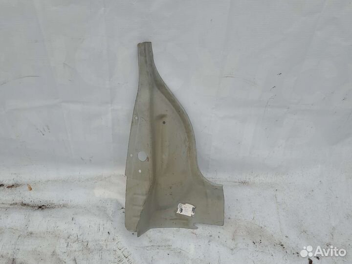 Желобок заднего крыла правый kalina 2
